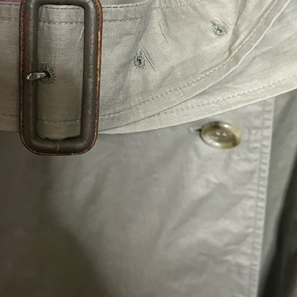 Burberrys Tan Trench Coat - Picture 4 of 13